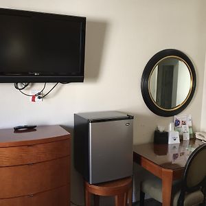 Americas Best Value Inn & Suites - Soma